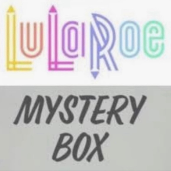 LuLaRoe Tops - Lularoe Perfect T tops small NWT